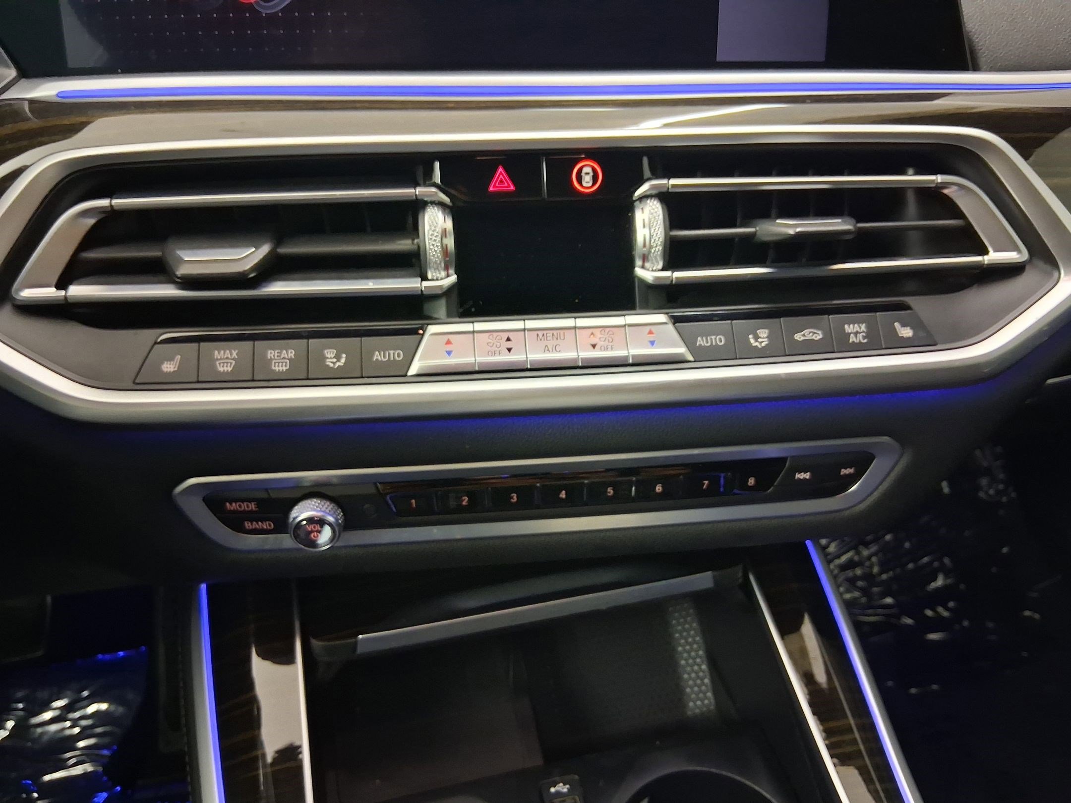Used 2020 BMW X5 sDrive40i w/ M Sport Package RWD image 29