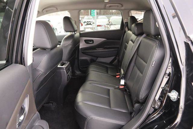 Used 2024 Nissan Murano SV w/ SV Midnight Edition Package AWD/4WD image 9