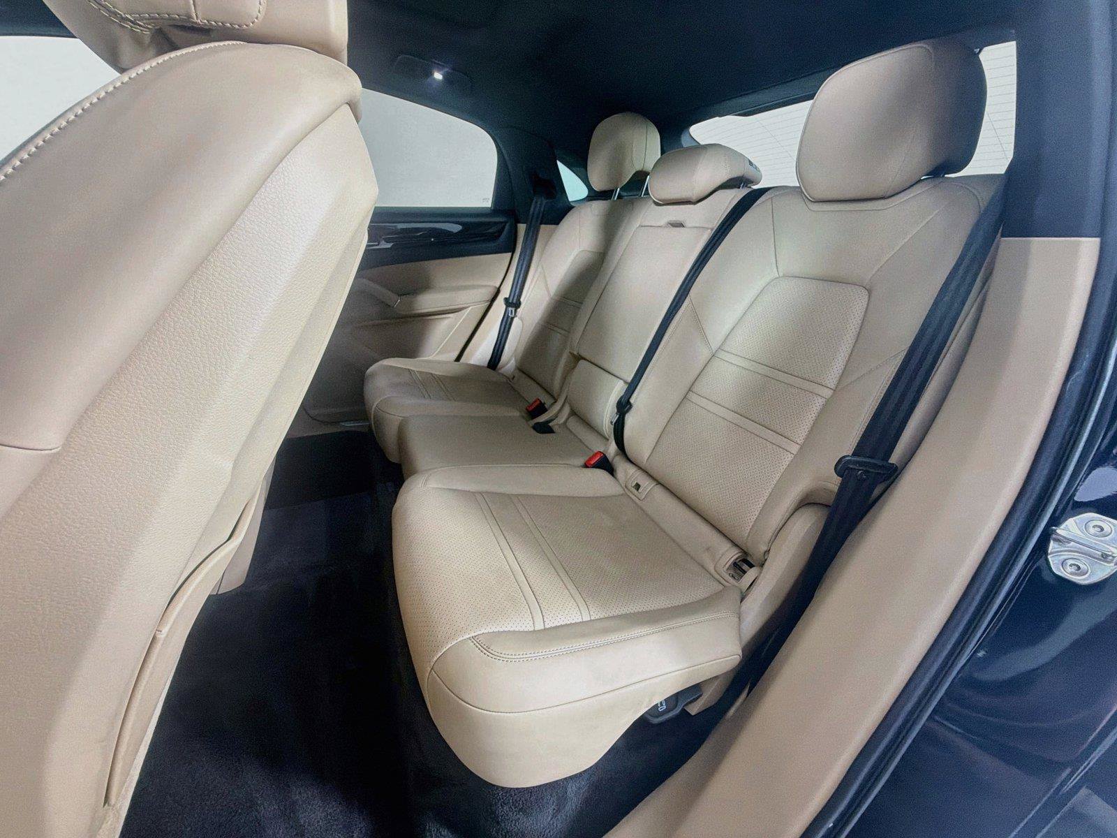 Certified 2023 Porsche Cayenne Platinum Edition AWD/4WD image 20