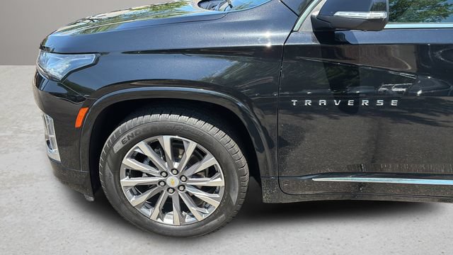 Used 2023 Chevrolet Traverse Premier w/ LPO, Cargo Package AWD/4WD image 35