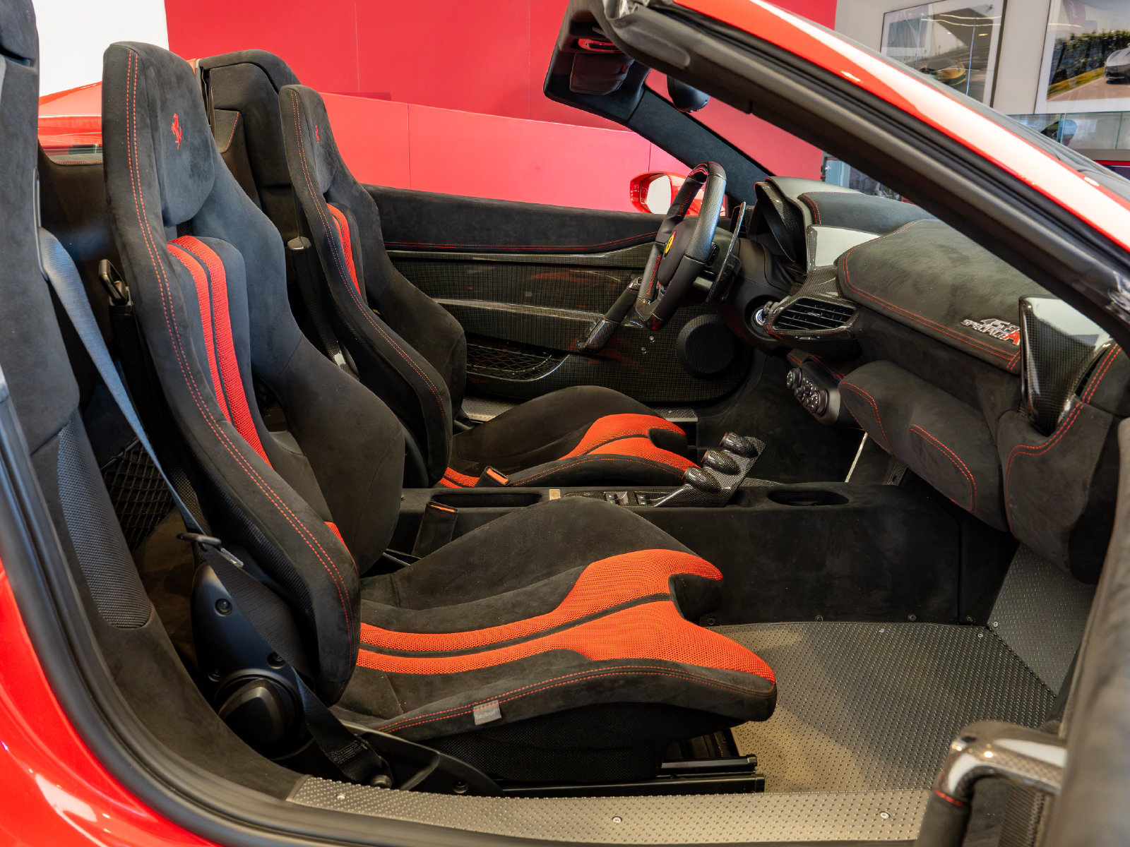 Used 2015 Ferrari 458 Speciale A RWD image 18
