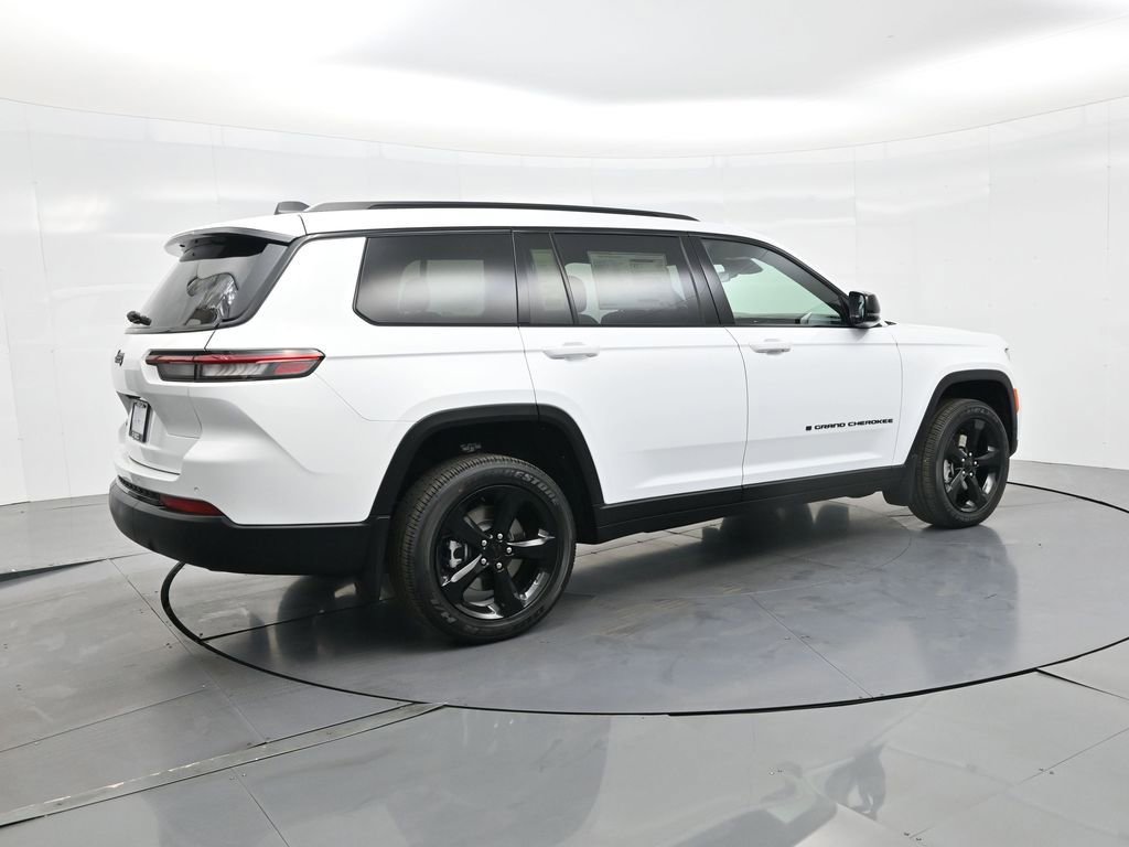 New 2025 Jeep Grand Cherokee L Altitude image 7