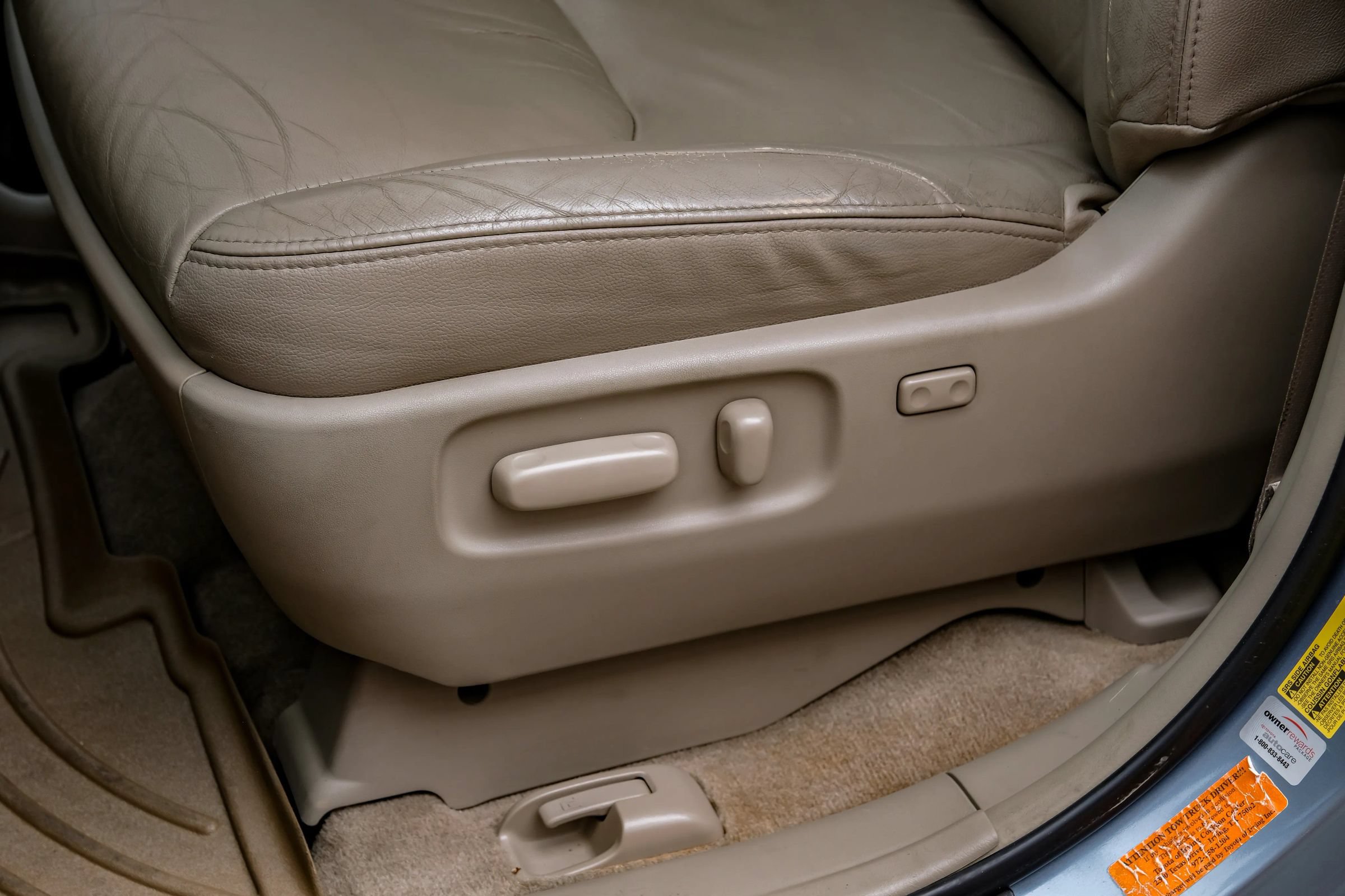 Used 2010 Toyota Sienna XLE Limited FWD image 40