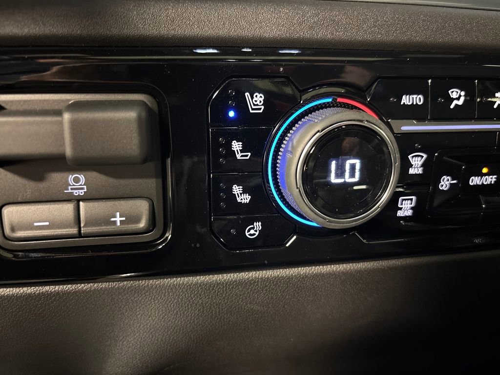 Certified 2026 Chevrolet Silverado 1500 High Country w/ Technology Package image 50