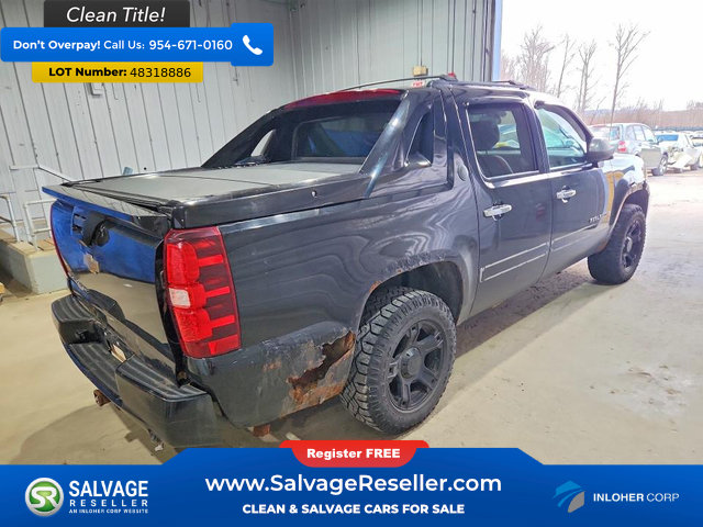 Used 2013 Chevrolet Avalanche LTZ AWD/4WD image 4