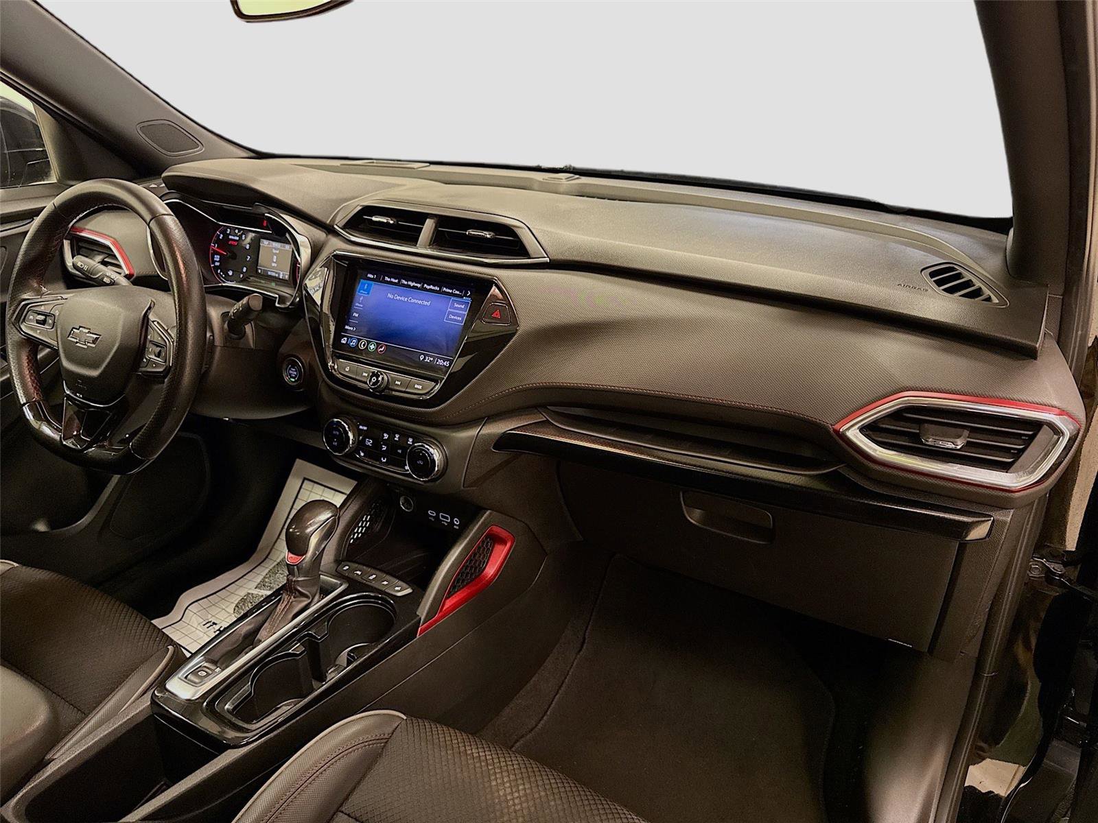 Used 2021 Chevrolet TrailBlazer RS w/ Sun and Liftgate Package image 28