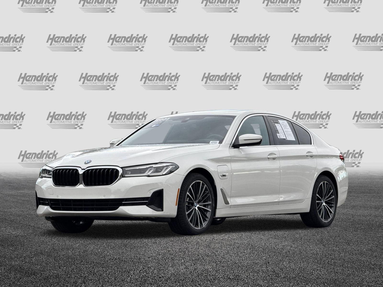 Certified 2023 BMW 530e w/ Premium Package image 9