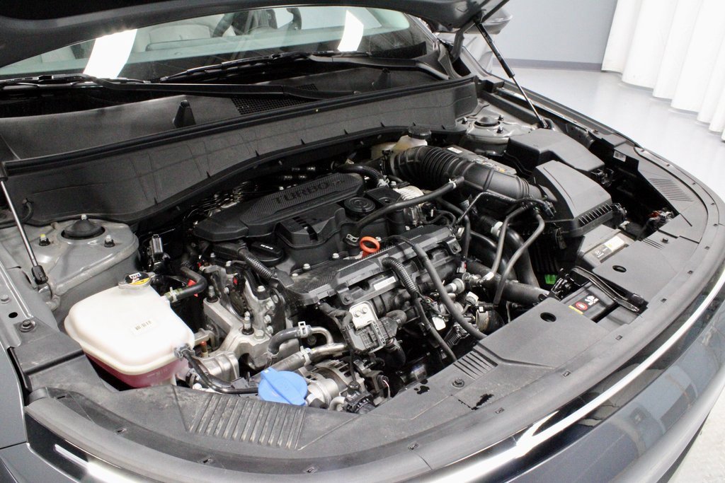Certified 2025 Hyundai Kona Limited image 17