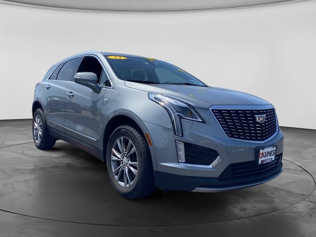 Used 2023 Cadillac XT5 Premium Luxury AWD/4WD image 2