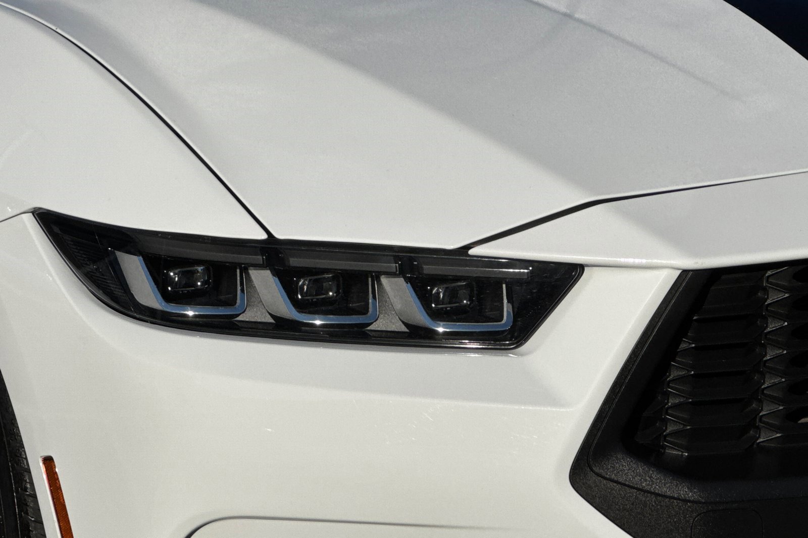 Used 2024 Ford Mustang Premium image 10