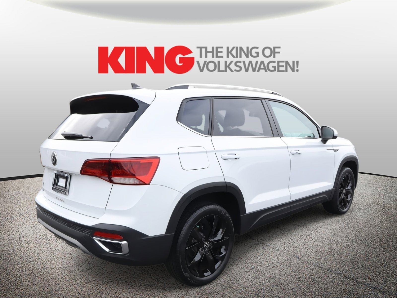 Certified 2022 Volkswagen Taos SE image 3