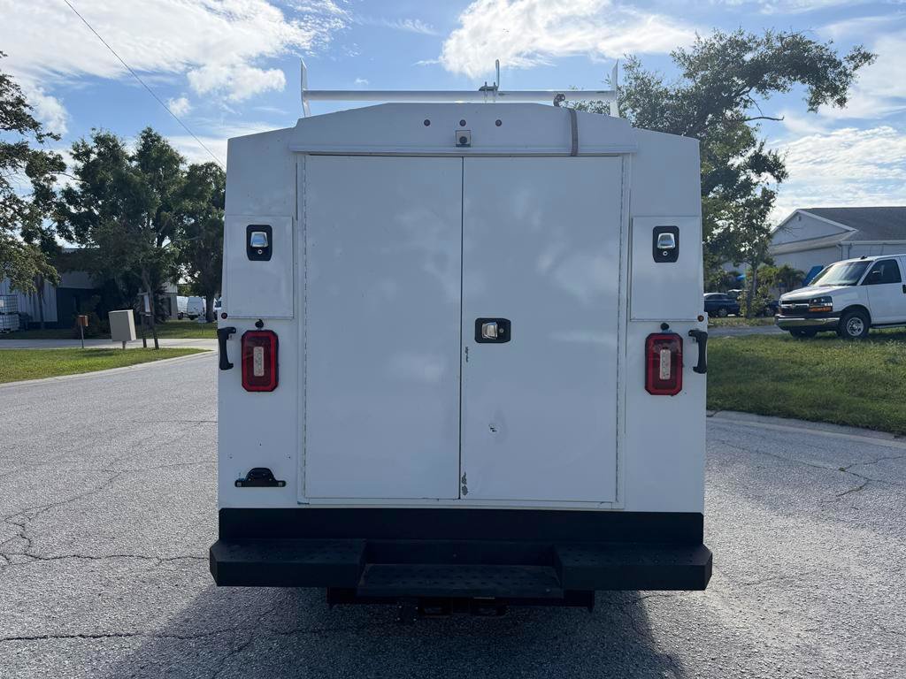 Used 2025 Ford E-350 and Econoline 350 Super Duty w/ Power Equipment Group RWD image 8