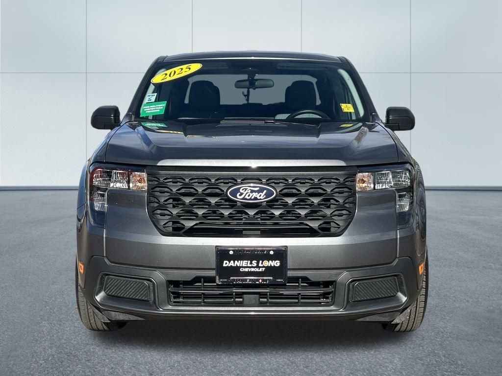 Used 2025 Ford Maverick XLT w/ Equipment Group 302A image 3