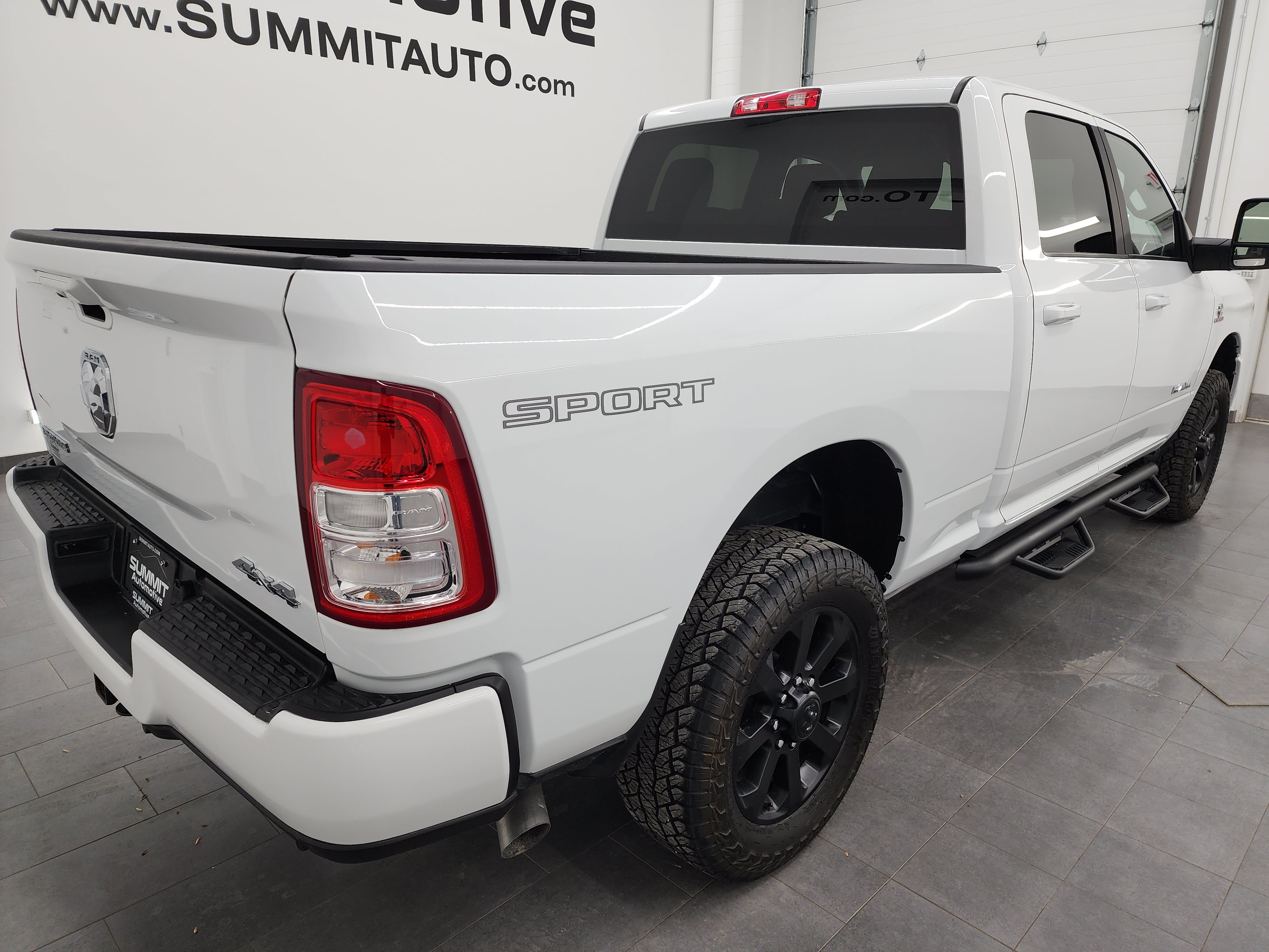Used 2023 RAM 2500 Big Horn w/ Level 1 Equipment Group AWD/4WD image 4