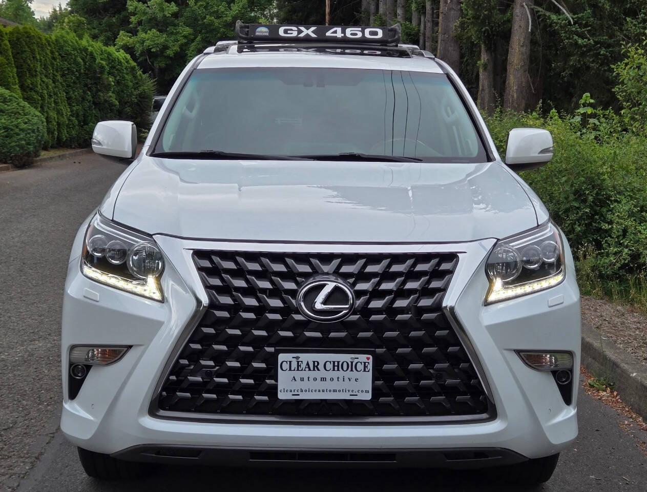 Used 2017 Lexus GX 460 Luxury w/ Preferred Accessory Package AWD/4WD image 6