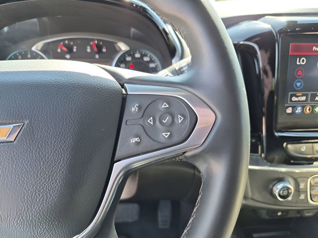 Used 2023 Chevrolet Traverse LT image 34