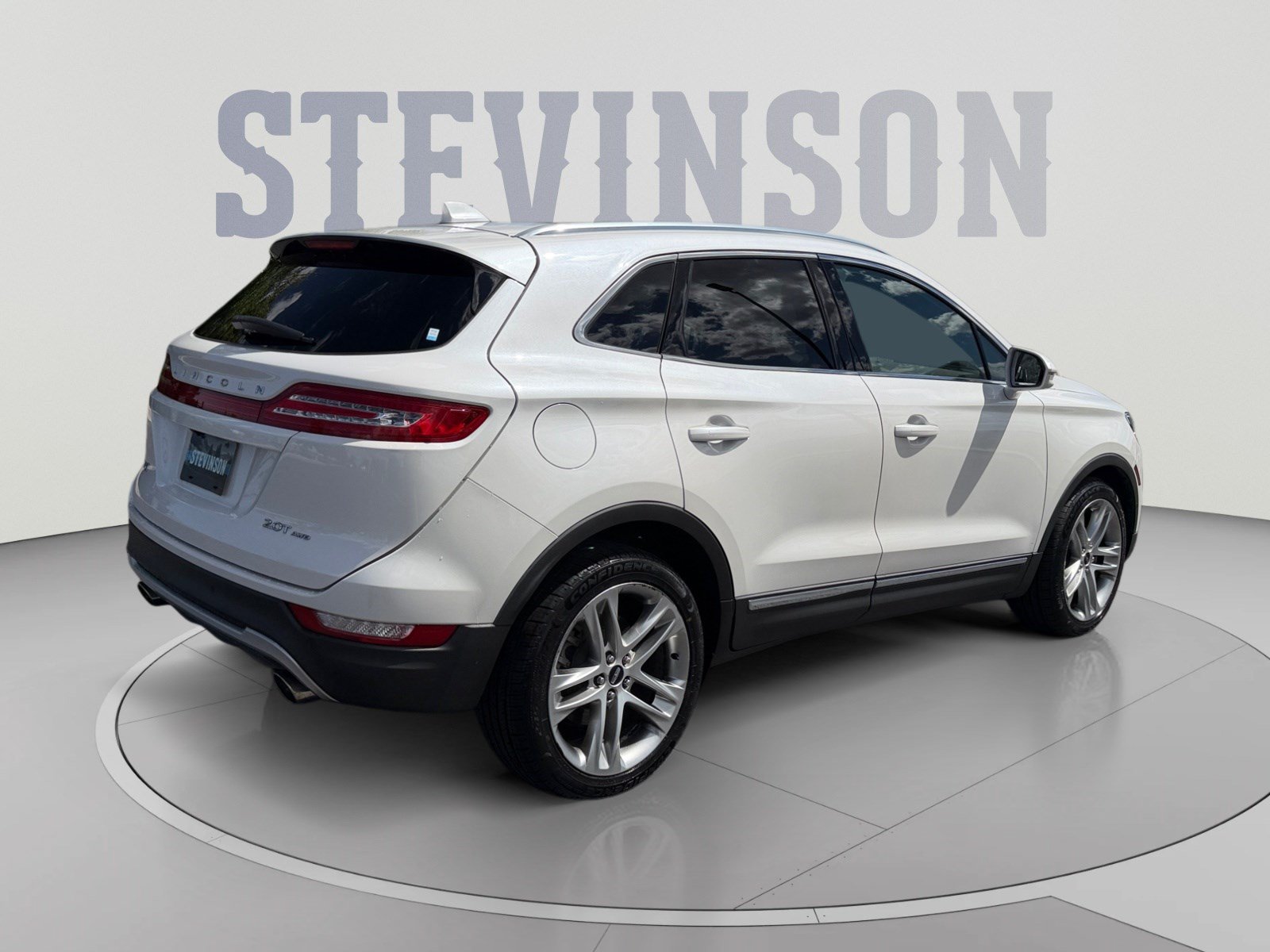 Used 2017 Lincoln MKC Reserve AWD/4WD image 5