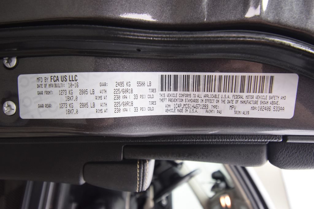 Used 2017 Jeep Cherokee Limited AWD/4WD image 31
