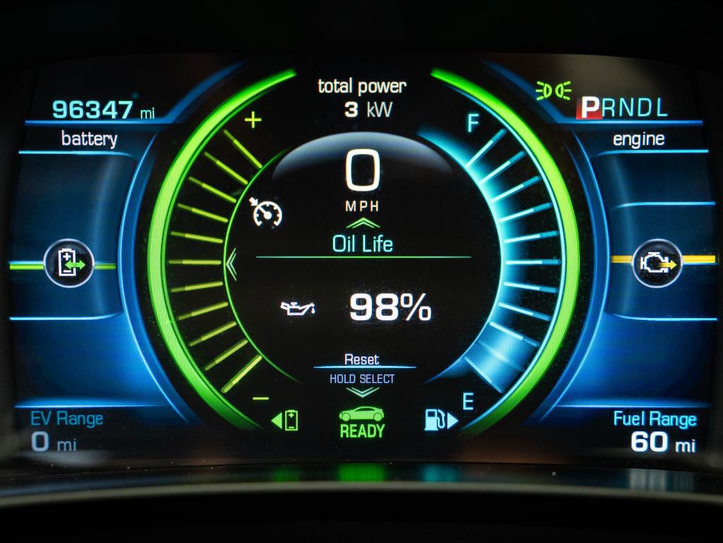 Used 2017 Chevrolet Volt Premier w/ Driver Confidence II Package FWD image 30