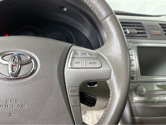 Used 2010 Toyota Camry XLE image 28