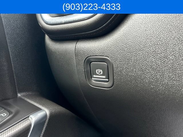 Used 2022 GMC Sierra 2500 AT4 w/ AT4 Preferred Package AWD/4WD image 23