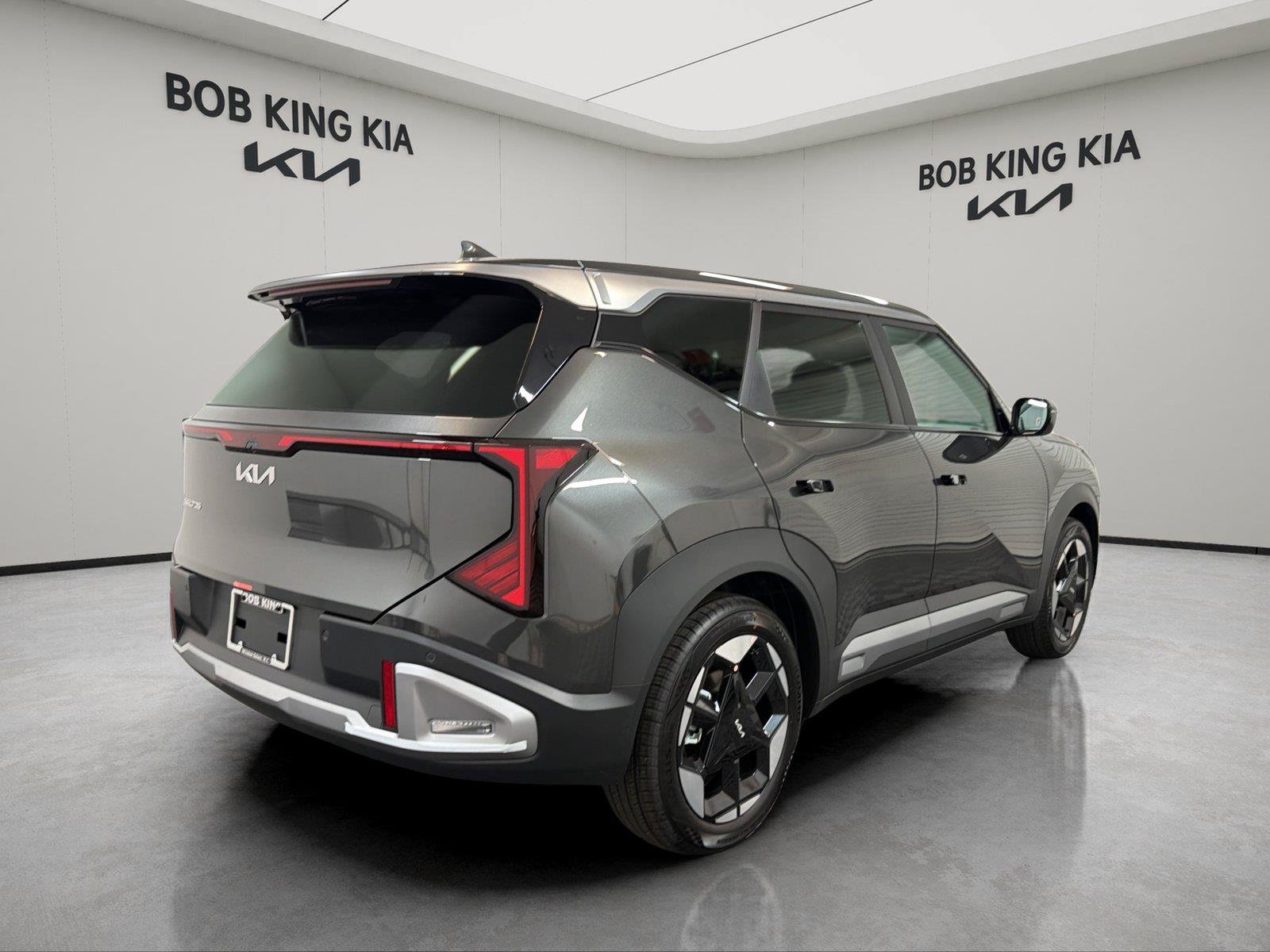 New 2027 Kia Seltos S FWD image 5