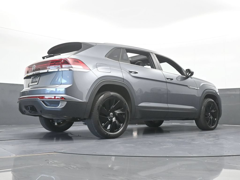 Used 2025 Volkswagen Atlas Cross Sport SE w/ Panoramic Sunroof Package FWD image 67