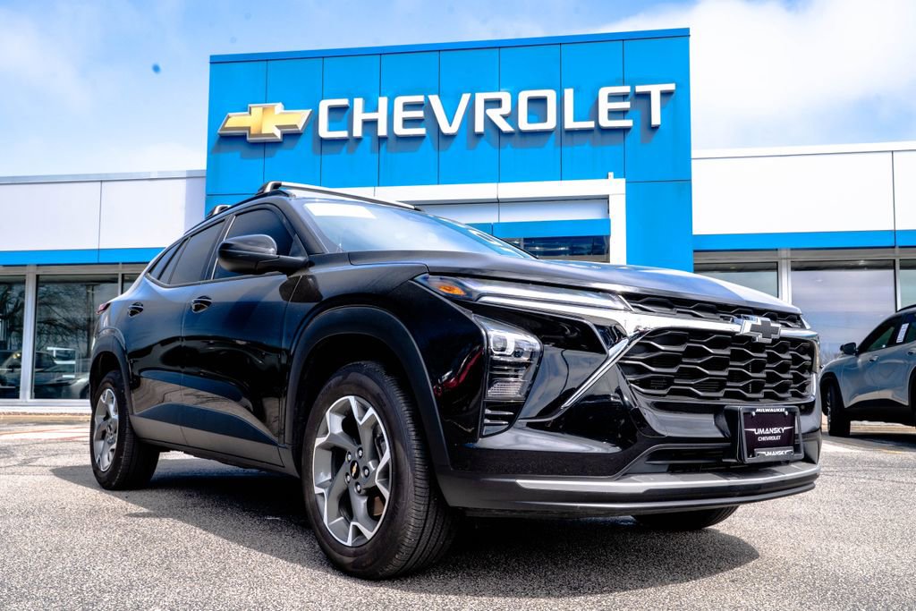 Certified 2024 Chevrolet Trax LT w/ Driver Confidence Package