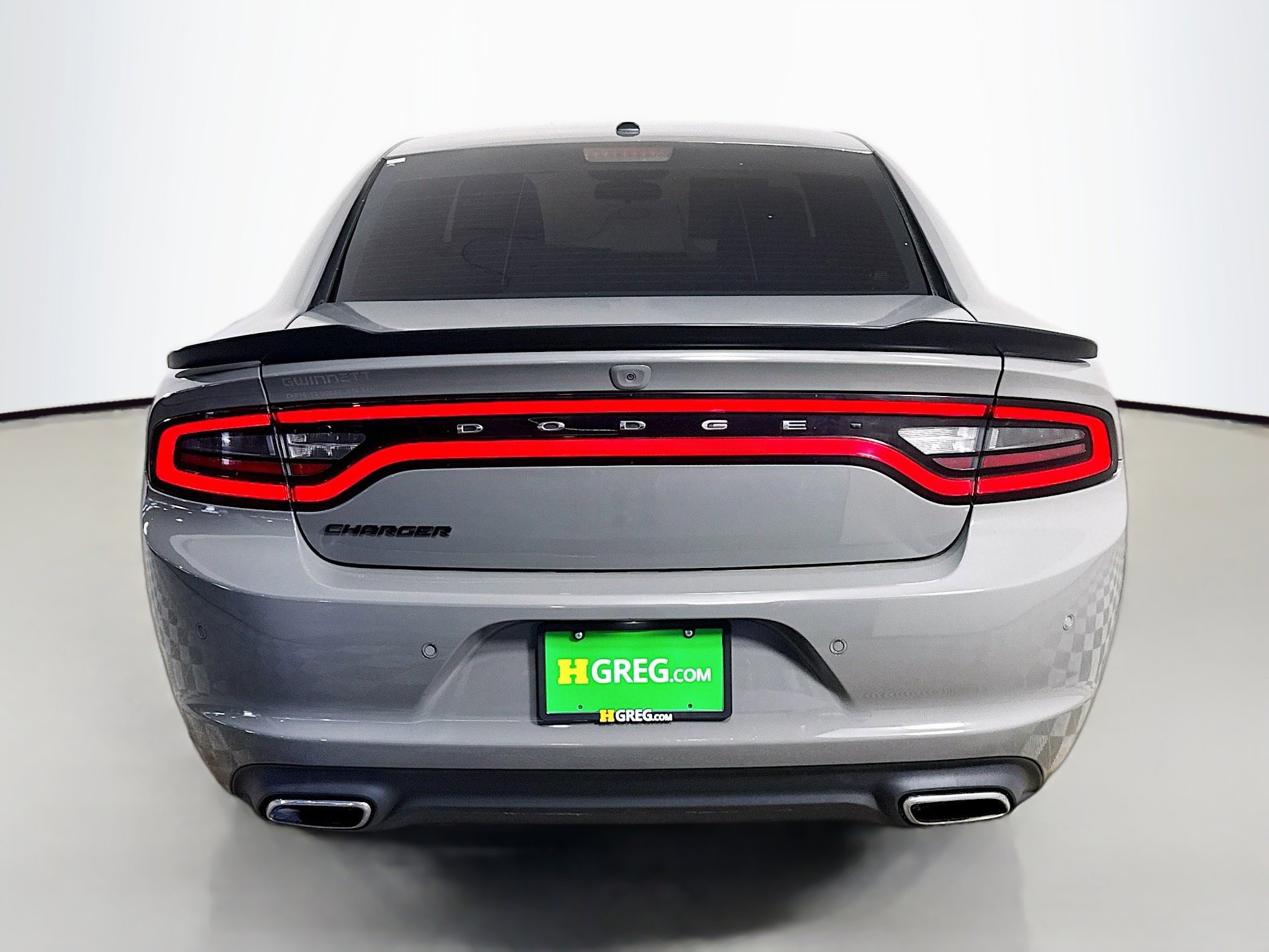 Used 2018 Dodge Charger SXT w/ Blacktop Package RWD image 8