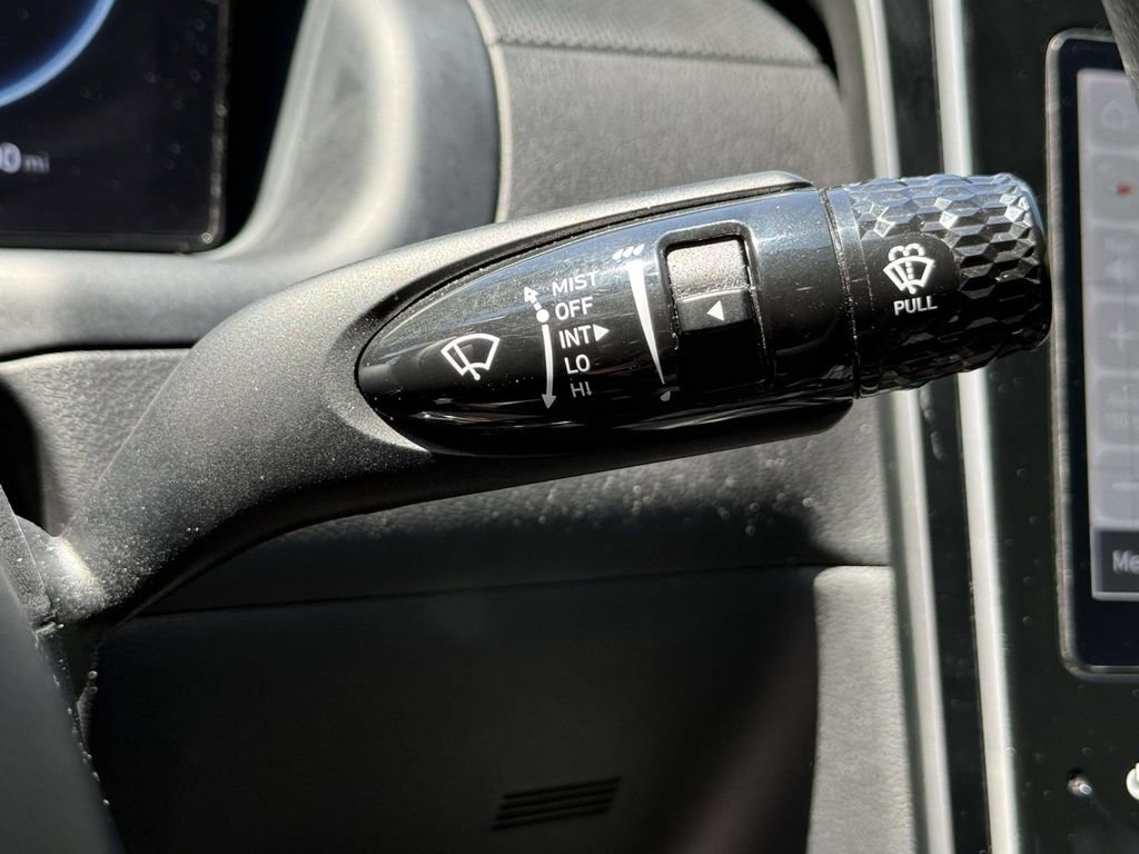 Used 2024 Hyundai Santa Cruz Night AWD/4WD image 26