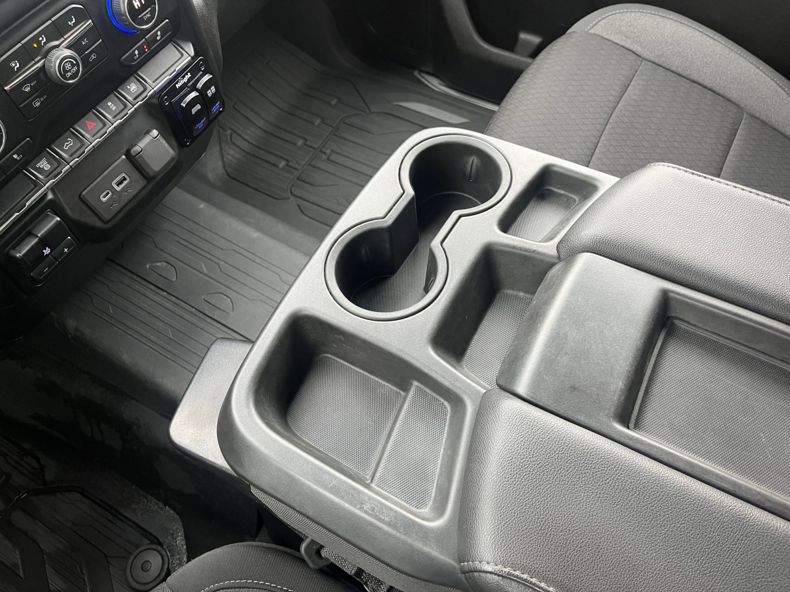 Used 2021 Chevrolet Silverado 2500 LT w/ Convenience Package image 24