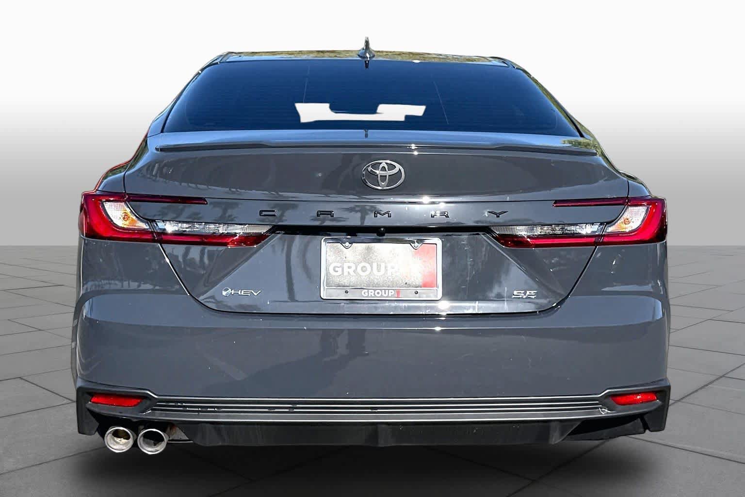 Used 2026 Toyota Camry SE FWD image 4