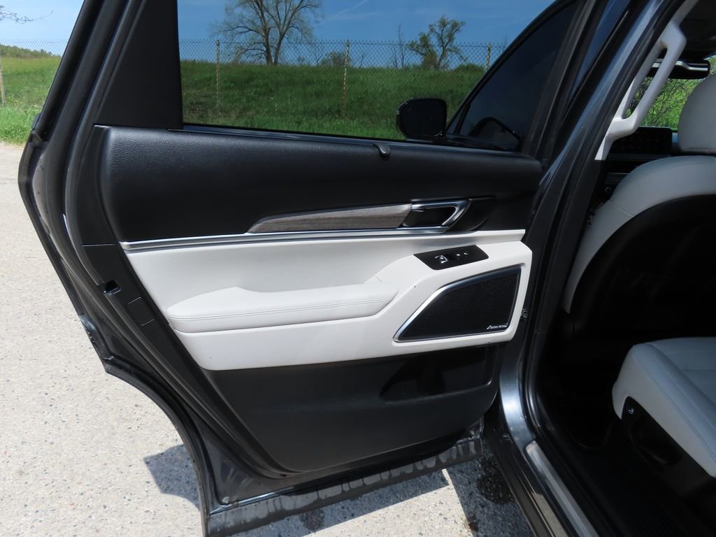 Certified 2021 Kia Telluride SX w/ SX Prestige Package AWD/4WD image 37