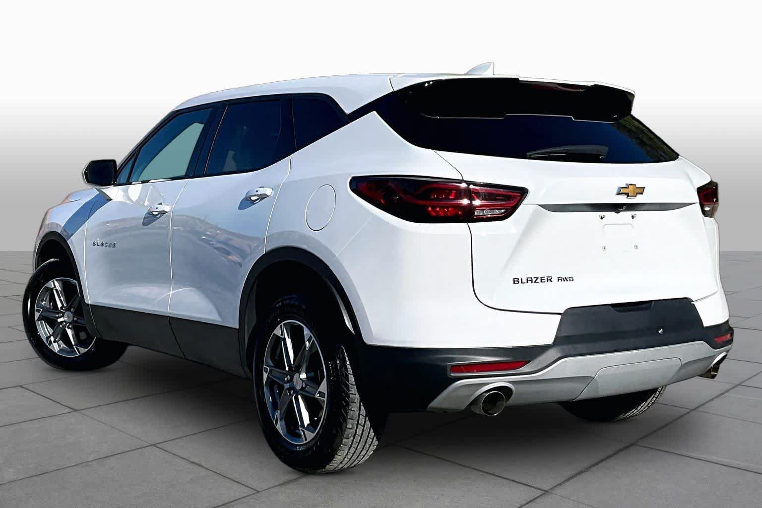 Used 2025 Chevrolet Blazer LT AWD/4WD image 11