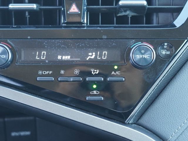 Used 2022 Toyota Camry XSE image 27