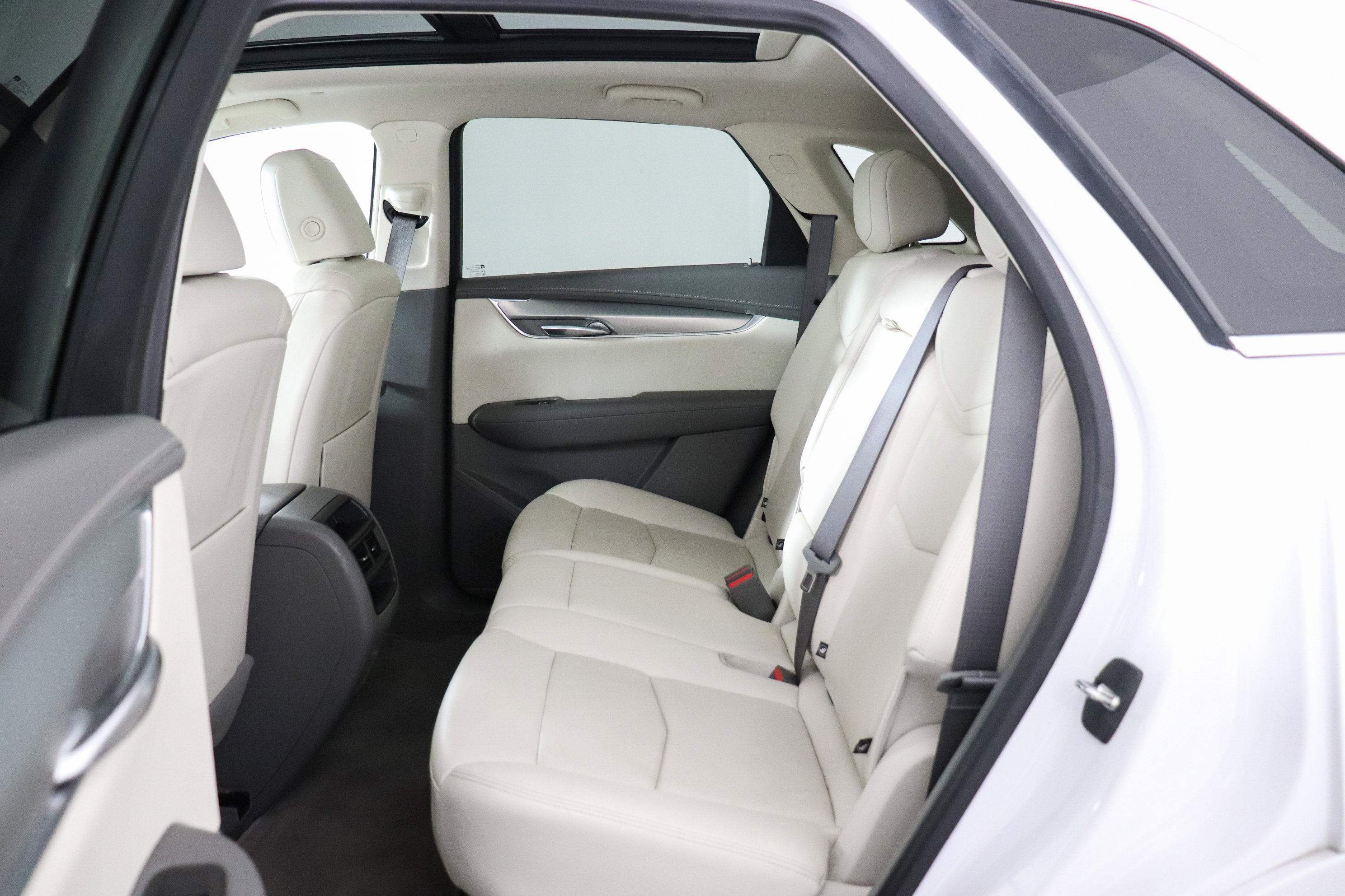 Used 2022 Cadillac XT5 Premium Luxury AWD/4WD image 18