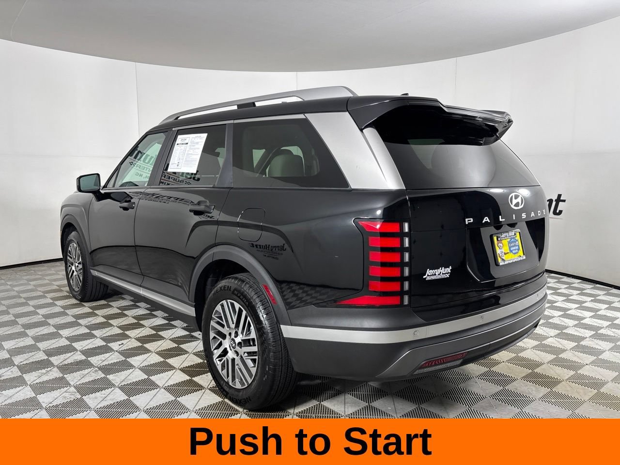 Used 2026 Hyundai Palisade SEL FWD image 9