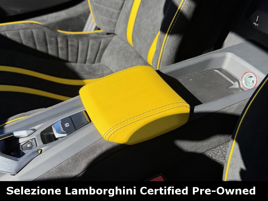 Used 2023 Lamborghini Huracan STO image 31