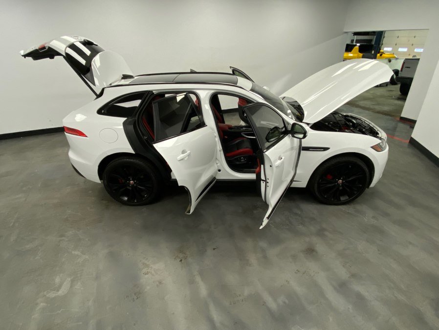 Used 2020 Jaguar F-PACE S image 53