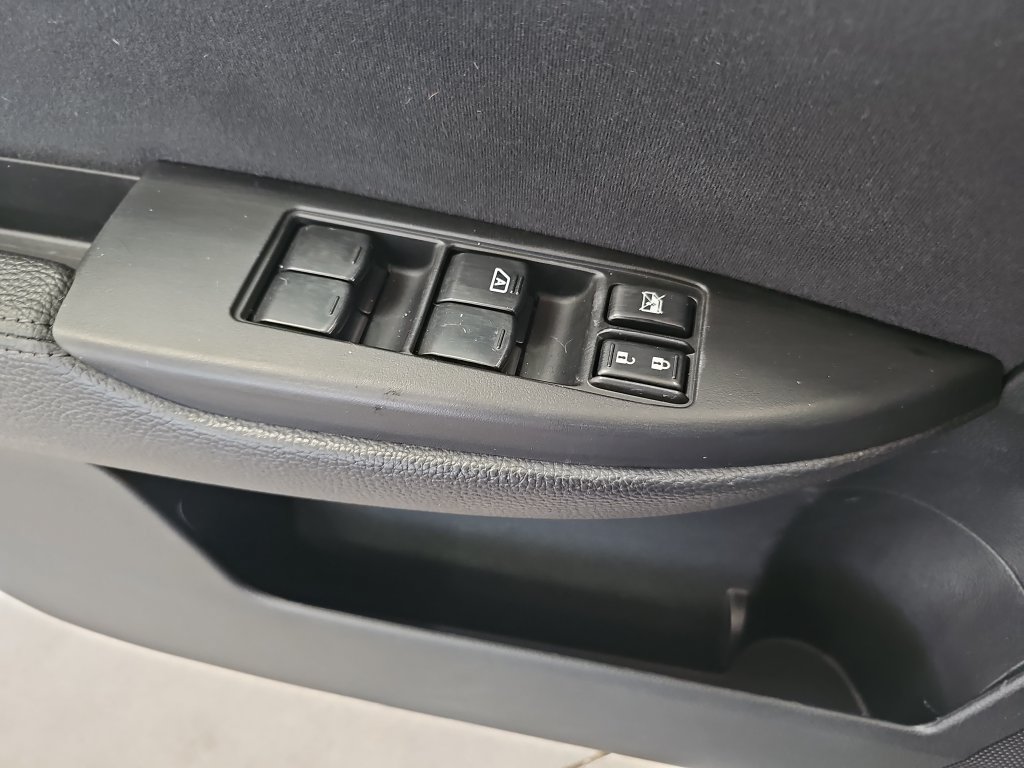 Used 2012 Subaru Outback 2.5i w/ Alloy Wheel Pkg AWD/4WD image 25