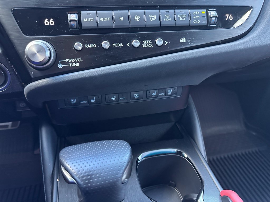 Certified 2025 Lexus ES 350 F Sport FWD image 17