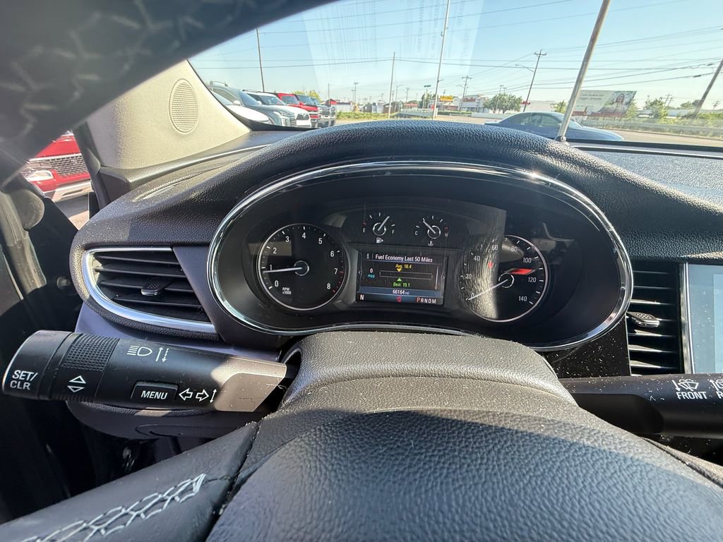 Used 2021 Buick Encore Preferred w/ Safety Package FWD image 17