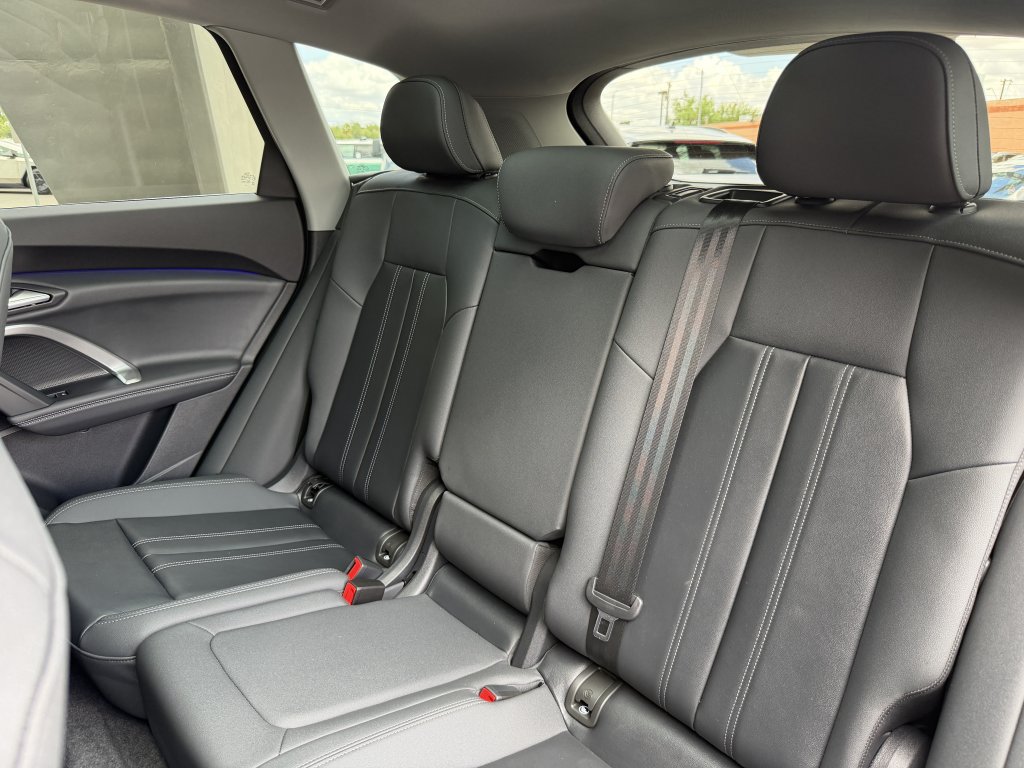 Used 2025 Audi Q5 Premium w/ Convenience Package AWD/4WD image 36