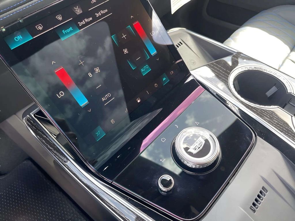 New 2025 Cadillac Escalade IQ Luxury 1 image 32