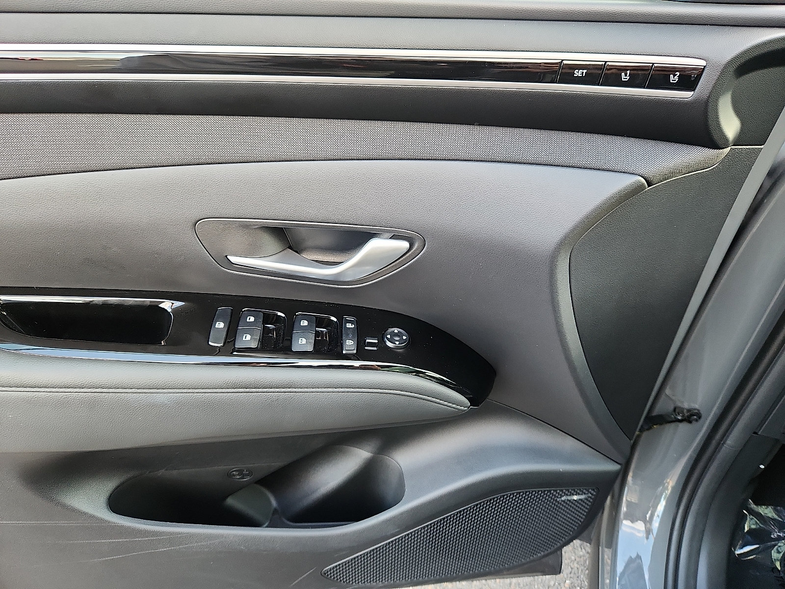 Certified 2024 Hyundai Tucson Limited AWD/4WD image 13
