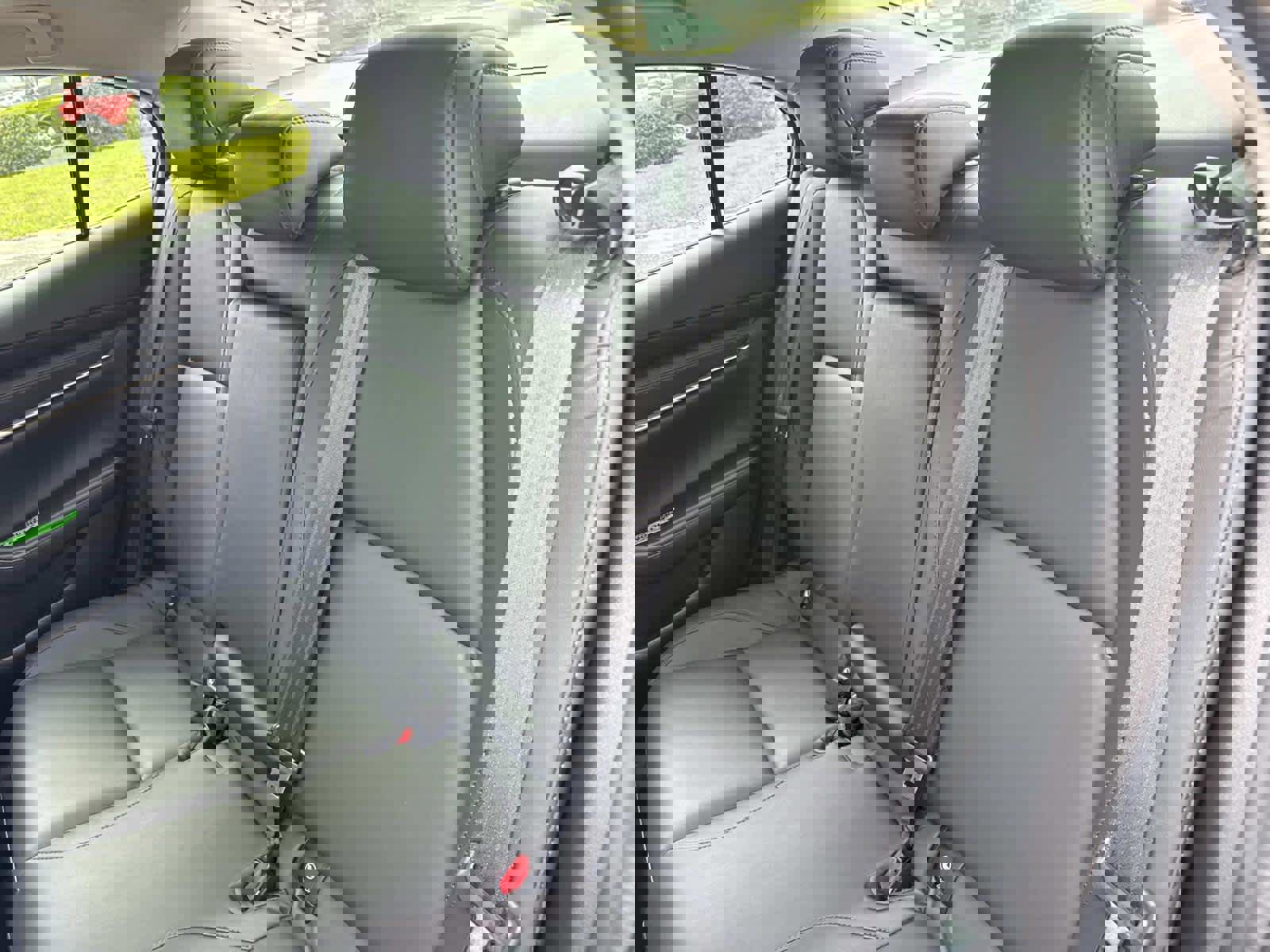 Used 2022 MAZDA MAZDA3 s image 14