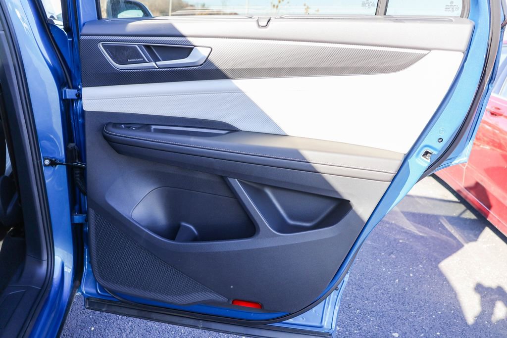 New 2025 Volkswagen Atlas Cross Sport SEL Premium R-Line image 37