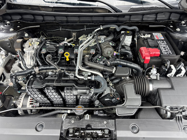 Used 2025 Nissan Altima 2.5 SV FWD image 32