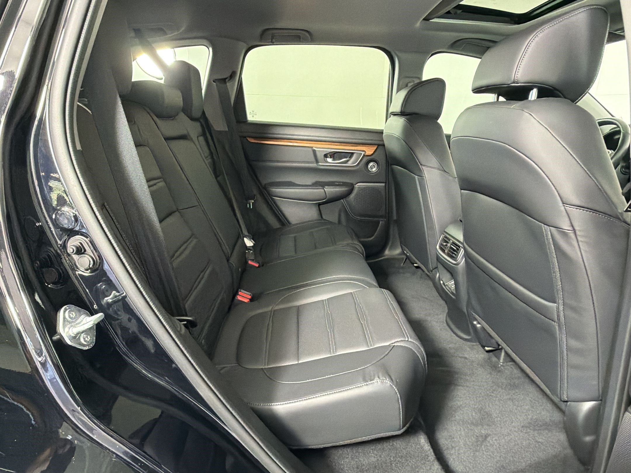 Certified 2021 Honda CR-V Touring image 31