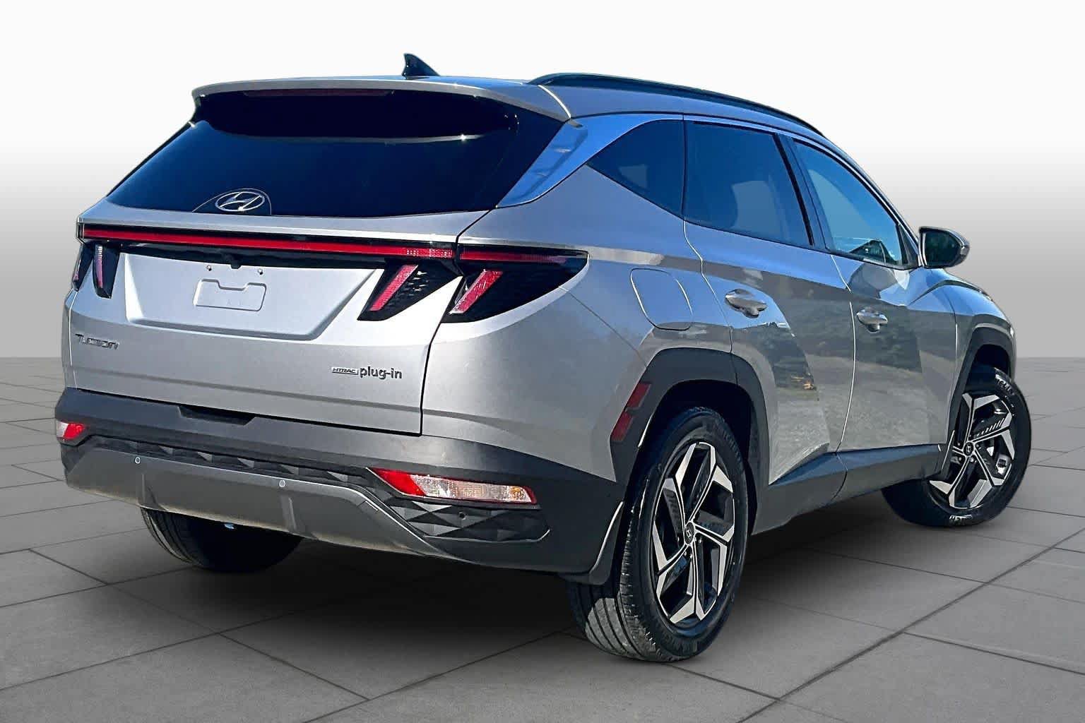Used 2023 Hyundai Tucson Limited AWD/4WD image 13